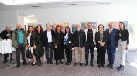 İletişim Fakültesi tarafından düzenlenen, “Cumhuriyetin 100. Yılında Kurtuluş Savaşı Filmleri Afiş Sergisi” Fenerbahçe Üniversitesi Sergi Salonunda ziyaretçilere açıldı.